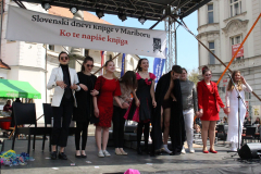 Cesarjeva nova oblačila - Grajski trg, april 2016